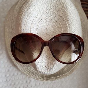 Longchamp Havana Light Brown Tortoise Sunglasses w/Tint lens.